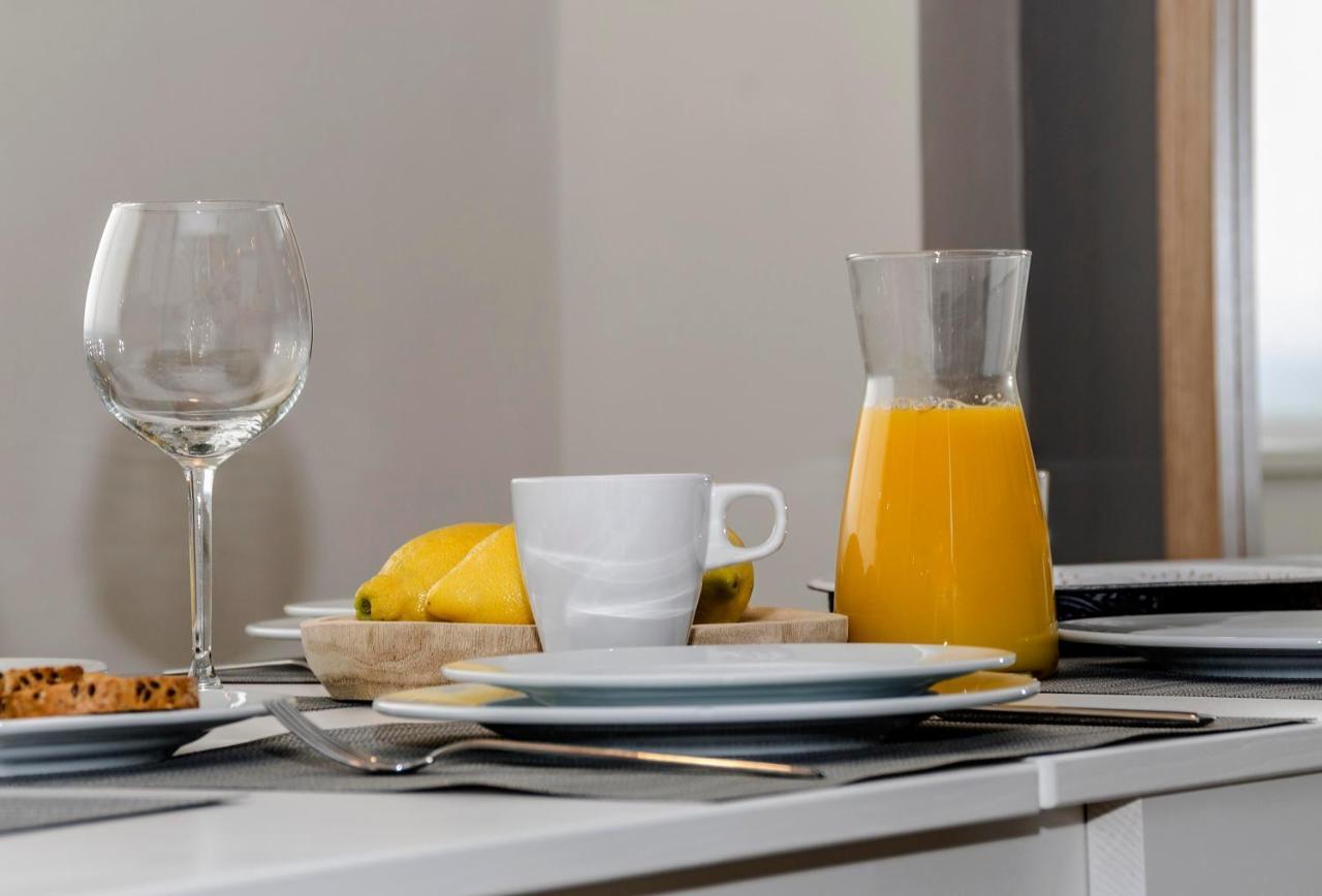 Sitges Spaces Deluxe Centre Apartment Ngoại thất bức ảnh